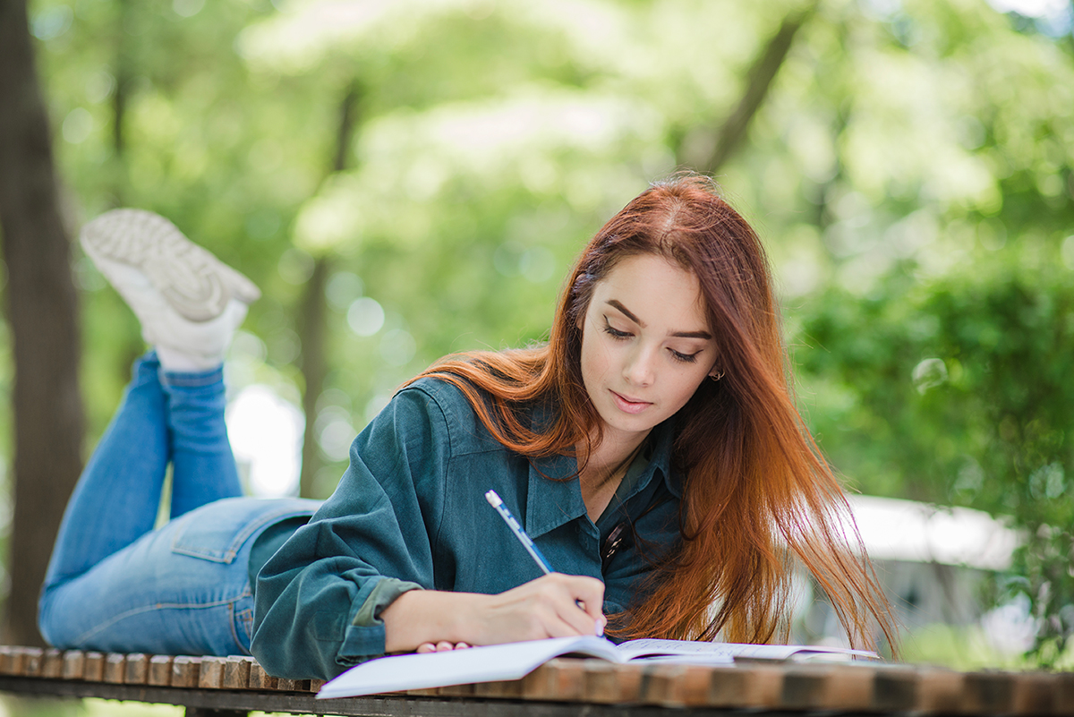 If you're a student of French, you know that writing is one of the hardest skills to practice. But don't worry - I've got some tips for you that will make the process a little easier. Keep reading to learn more!
